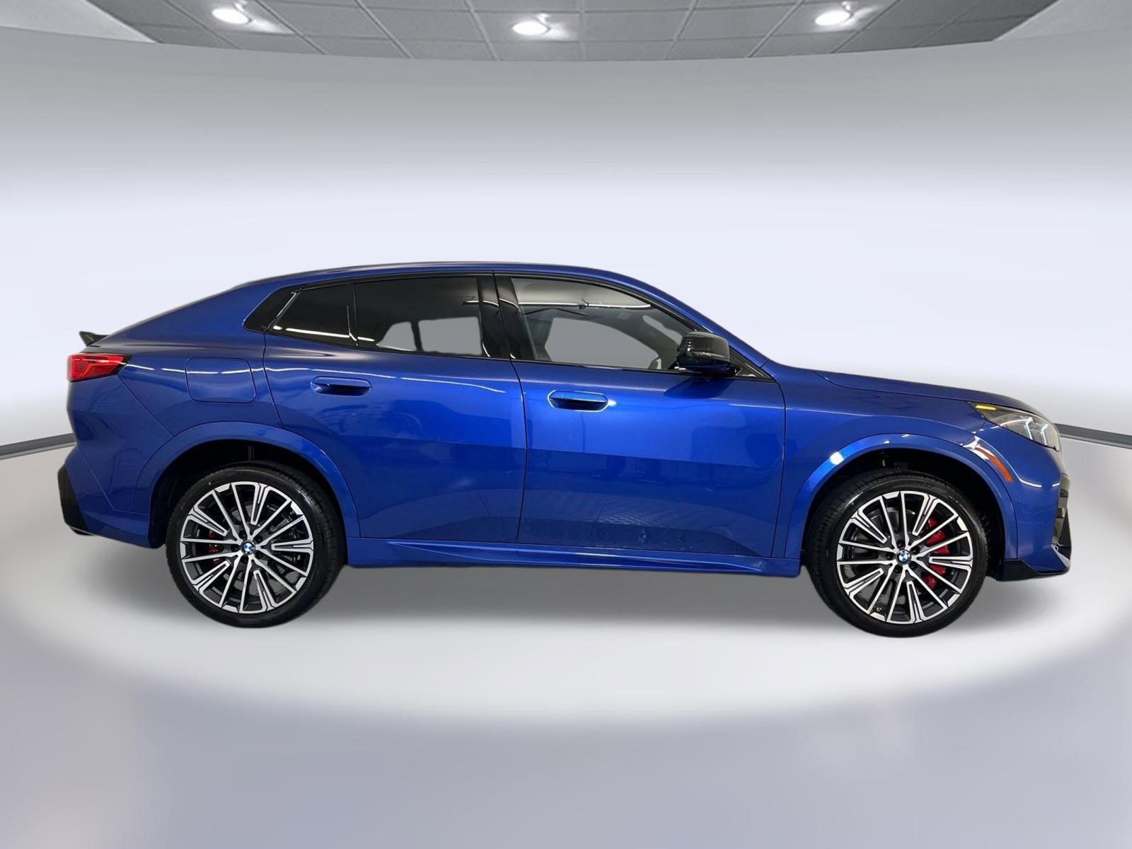 Used 2026 BMW X2 M35i w/ Technology Package AWD/4WD image 8