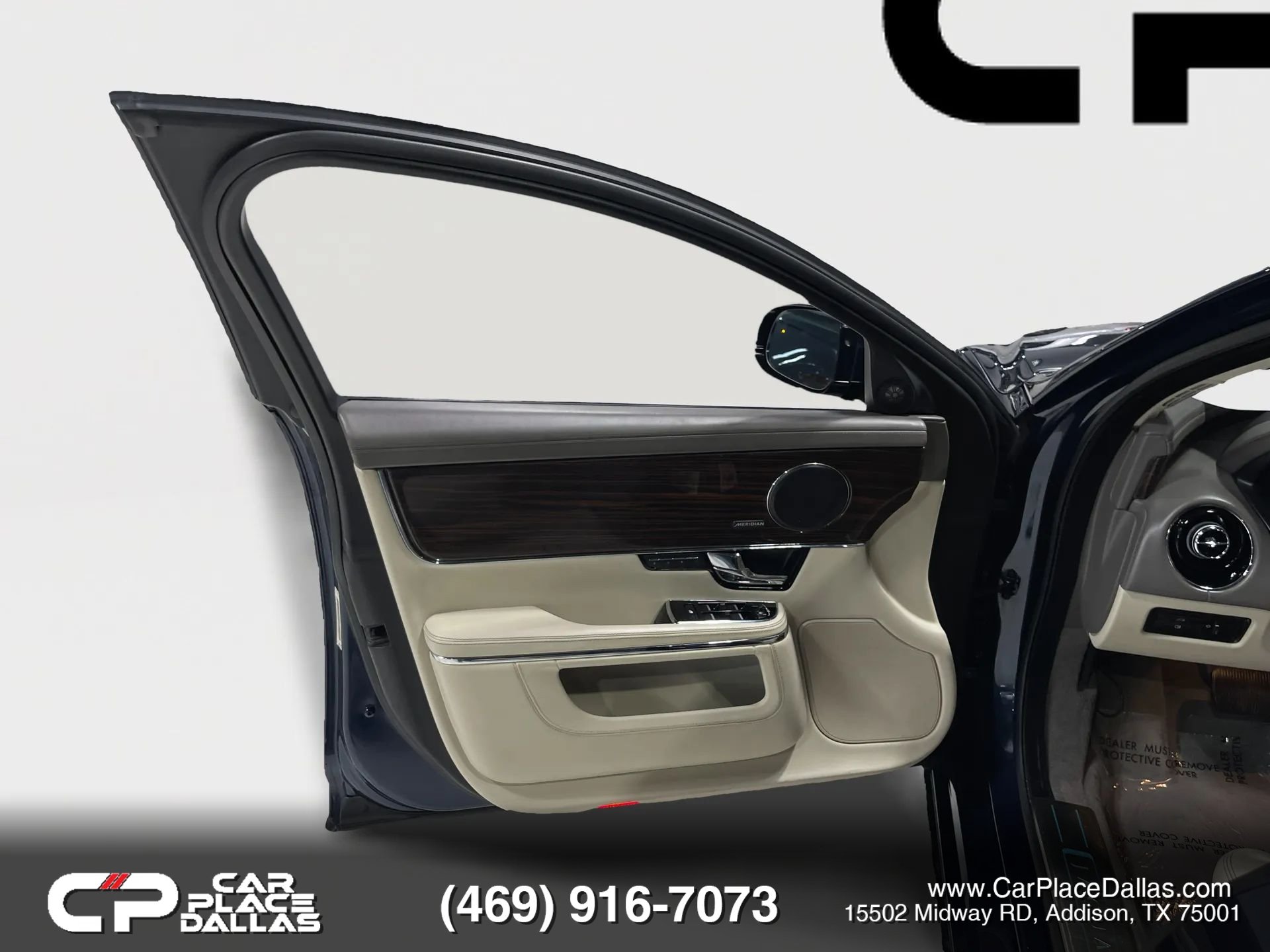 Used 2013 Jaguar XJ L Portfolio RWD image 15