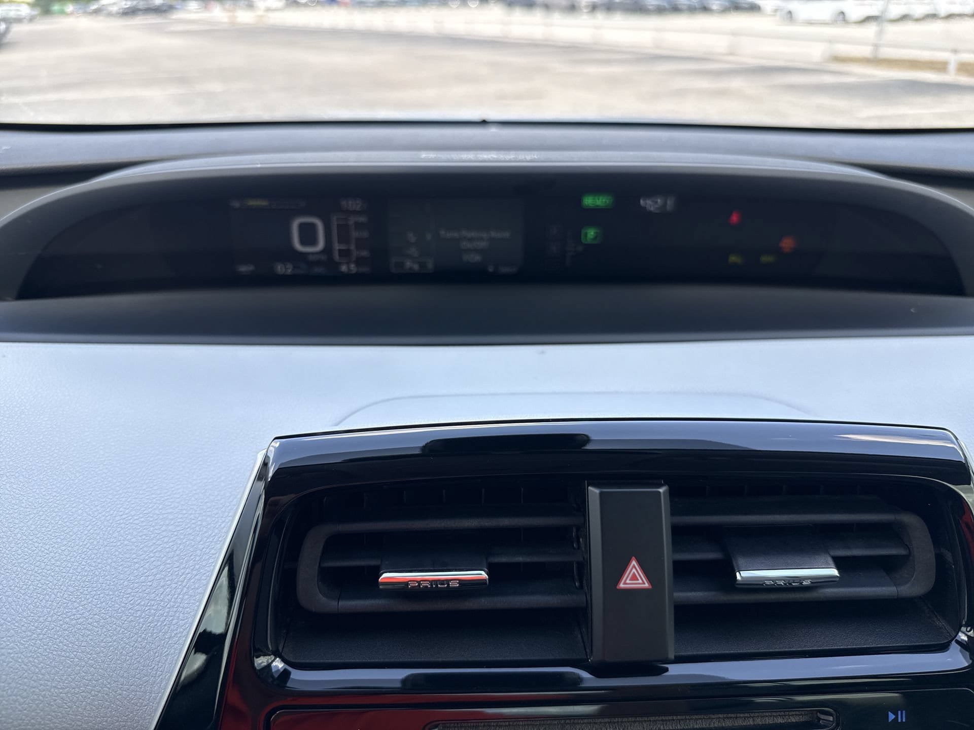 Used 2019 Toyota Prius LE FWD image 10