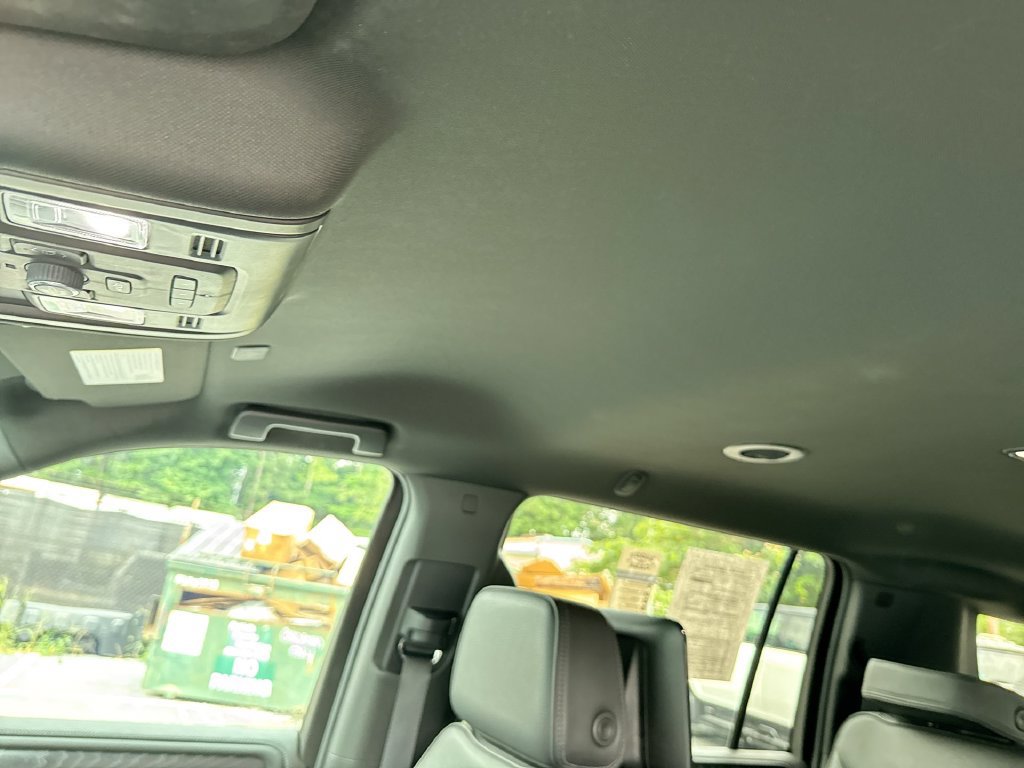 Used 2024 GMC Yukon XL Denali AWD/4WD image 20