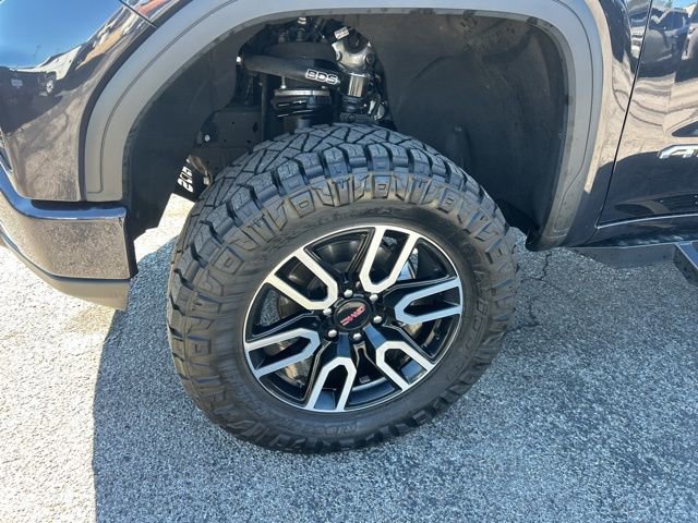 Used 2024 GMC Sierra 1500 AT4 w/ AT4 Premium Package image 10