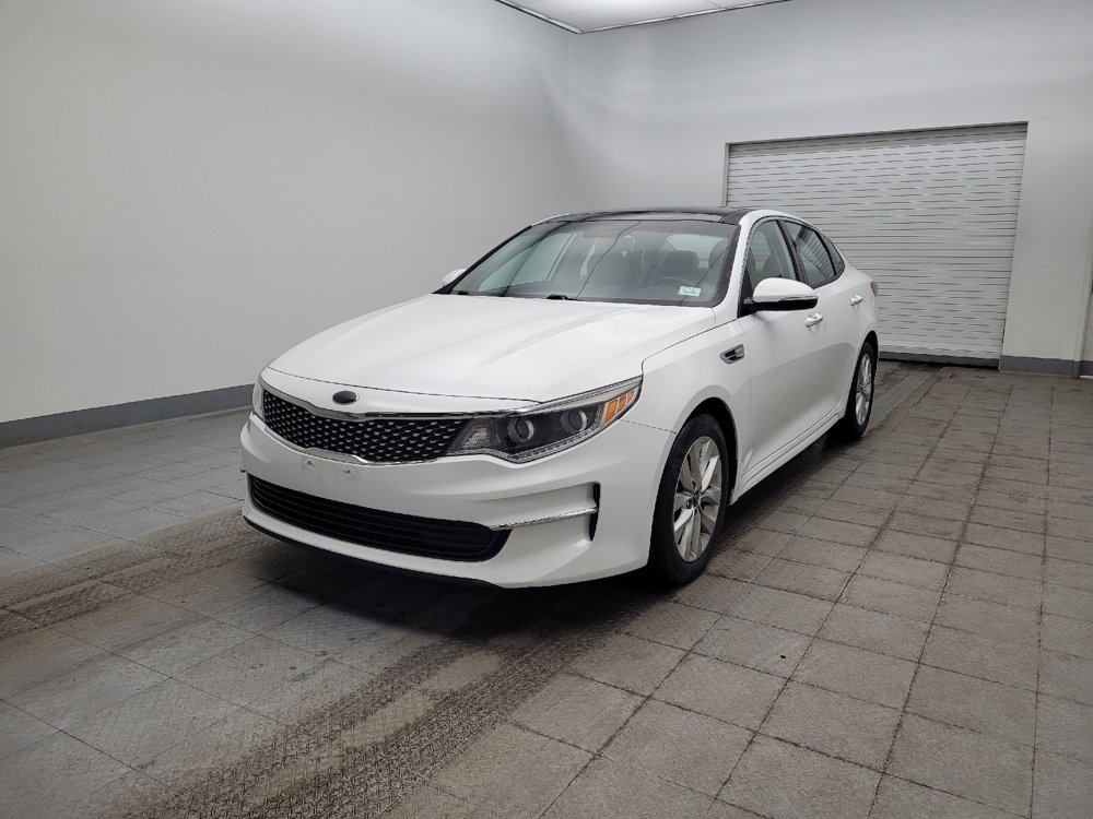 Used 2016 Kia Optima EX w/ Premium Package image 2