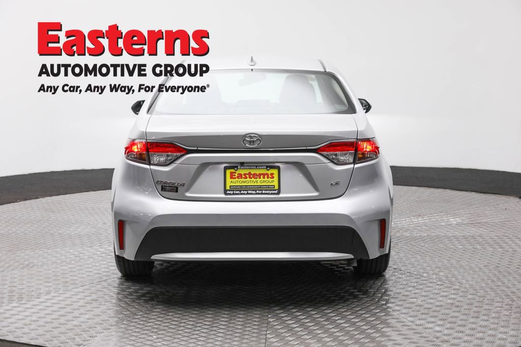 Used 2022 Toyota Corolla LE FWD image 6