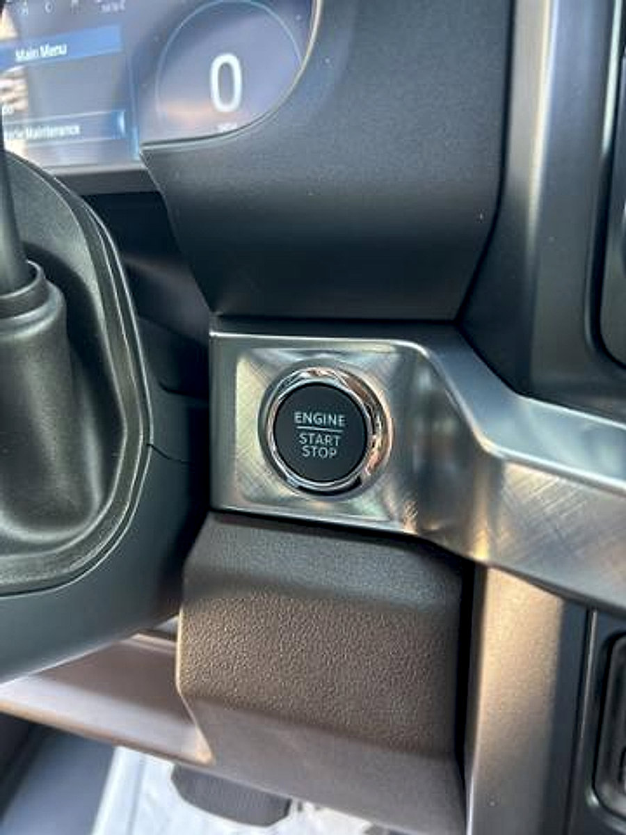 New 2025 Ford F350 King Ranch w/ Chrome Package image 14