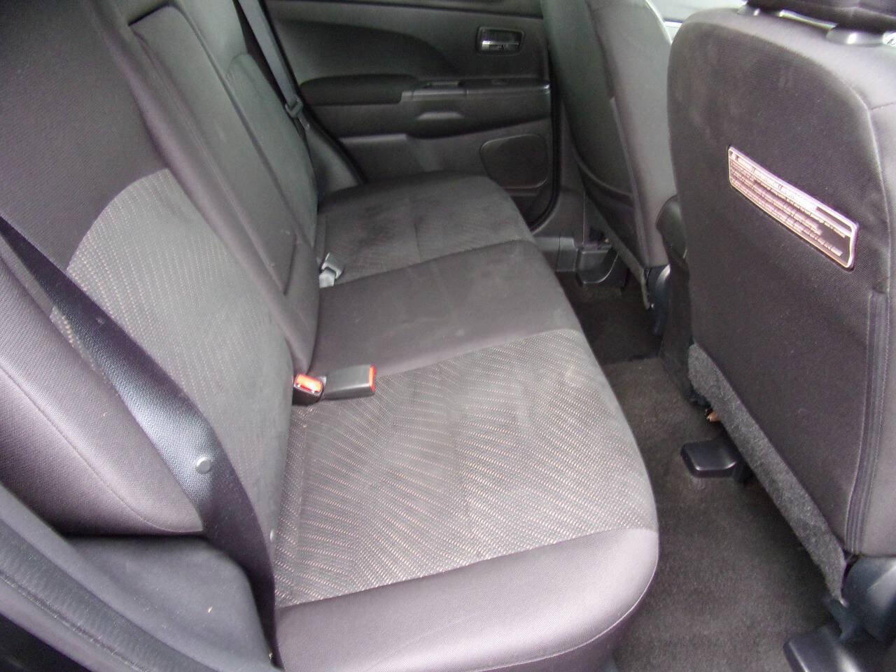 Used 2015 Mitsubishi Outlander Sport SE AWD/4WD image 14