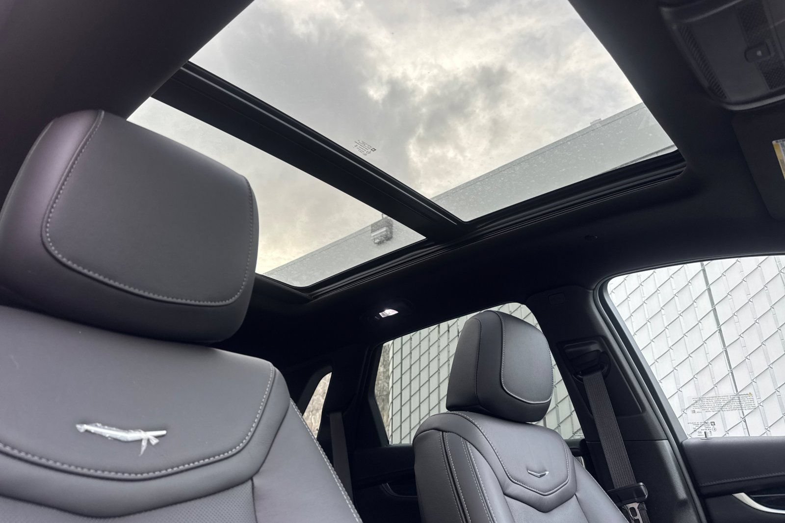Used 2025 Cadillac XT5 Premium Luxury w/ LPO, Red Accent Package FWD image 19