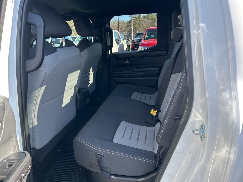 Used 2024 Toyota Tacoma TRD Off-Road image 11