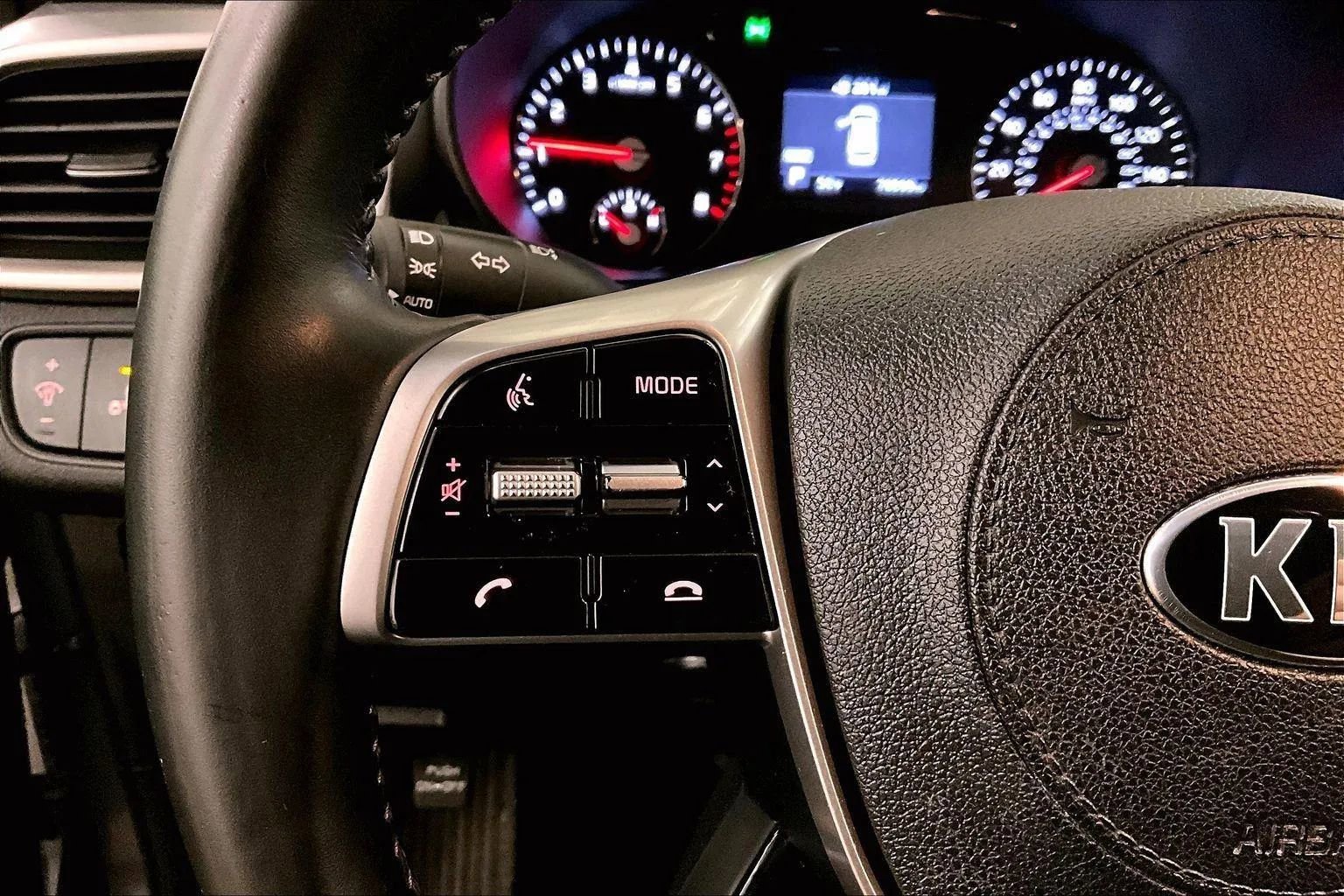 Used 2020 Kia Sorento S image 18