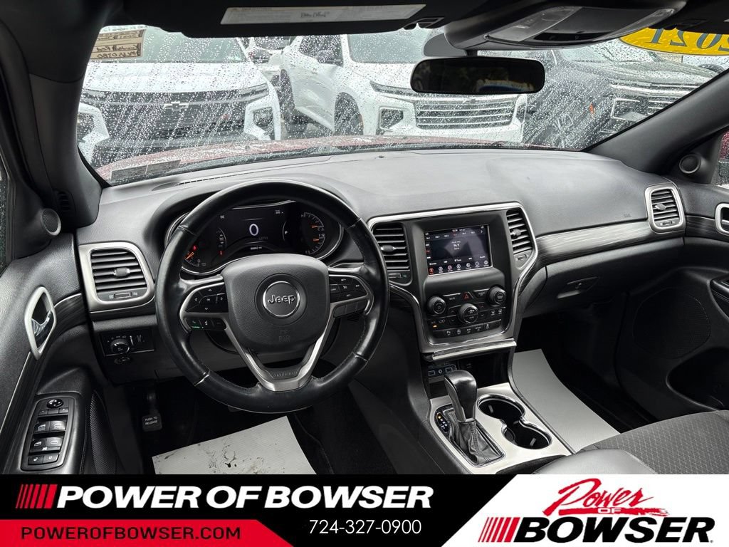 Used 2021 Jeep Grand Cherokee Laredo AWD/4WD image 11