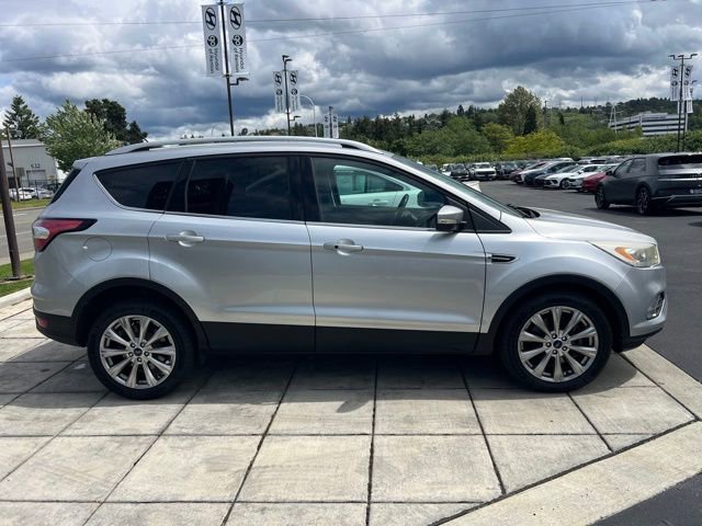 Used 2017 Ford Escape Titanium AWD/4WD image 31
