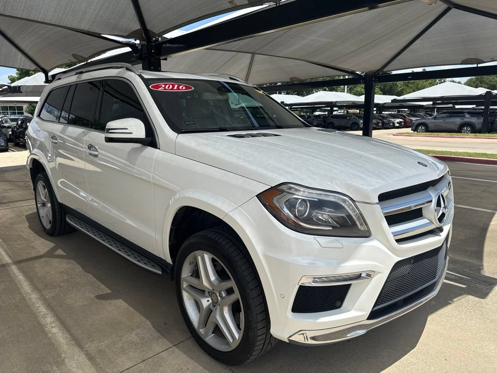 Used 2016 Mercedes-Benz GL 550 4MATIC image 6