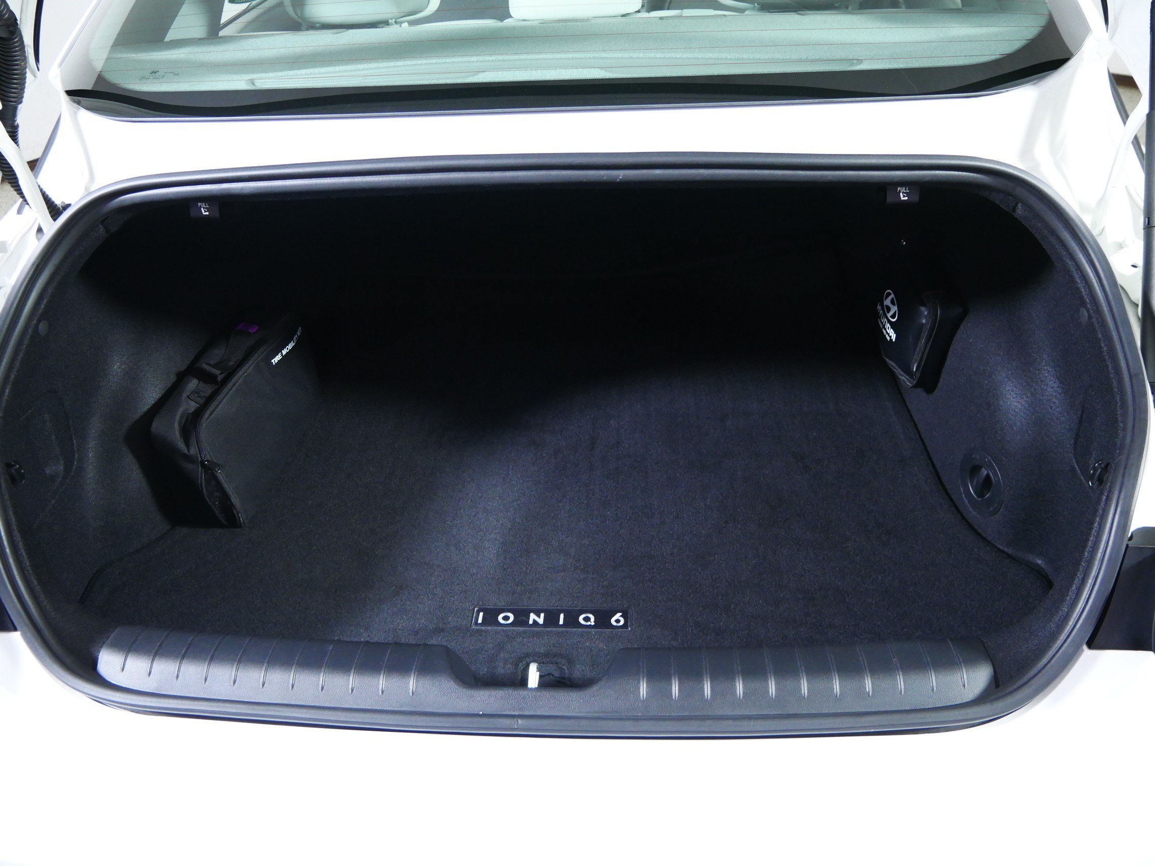 Used 2024 Hyundai Ioniq 6 SEL AWD/4WD image 18