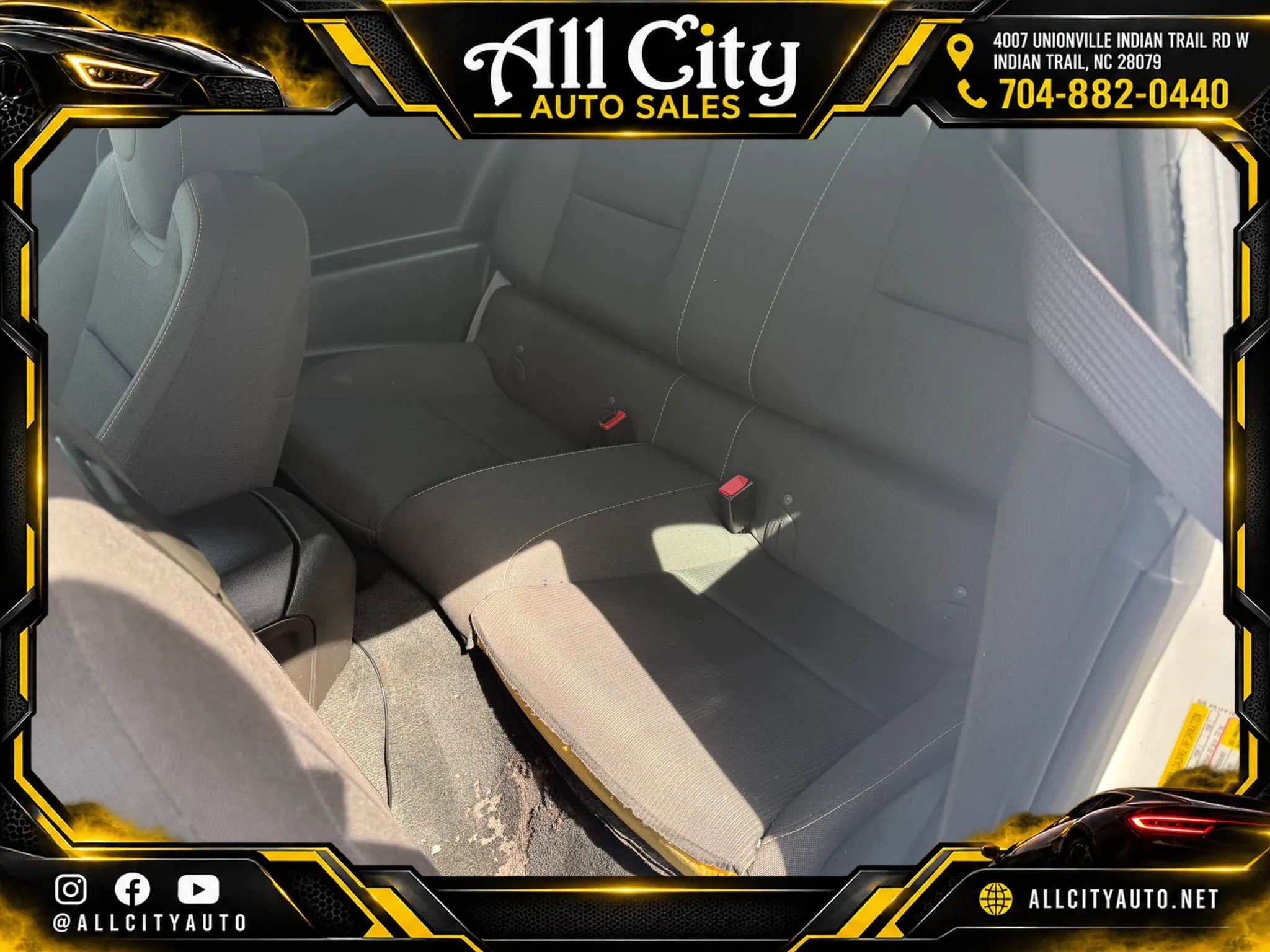 Used 2013 Chevrolet Camaro LT RWD image 15