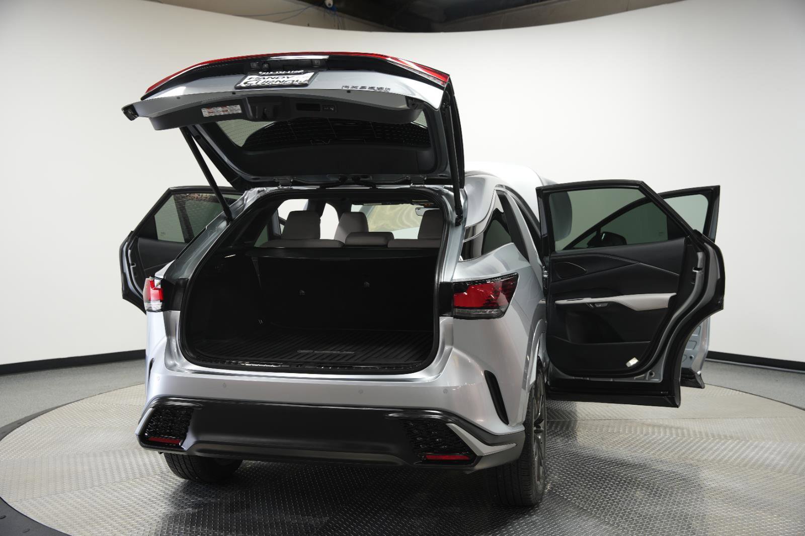 Used 2025 Lexus RX 350h AWD/4WD image 12