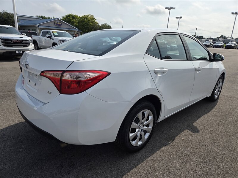 Used 2019 Toyota Corolla LE FWD image 3