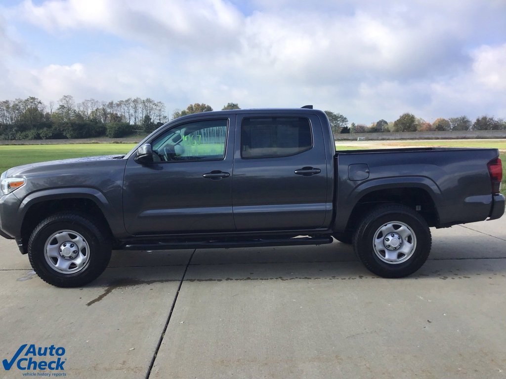 Used 2022 Toyota Tacoma SR image 7