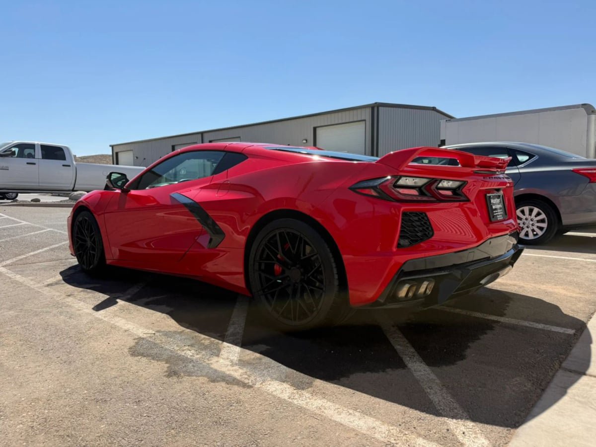 Used 2021 Chevrolet Corvette Stingray Premium Cpe w/ Z51 Performance Package RWD image 5