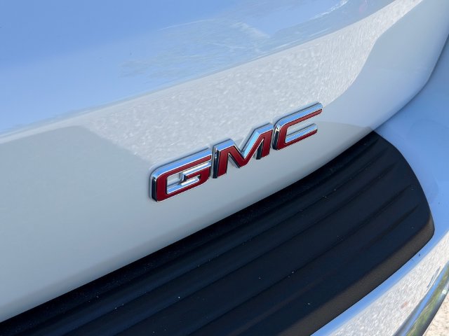 New 2027 GMC Yukon XL Denali w/ Sun & Power Step Package AWD/4WD image 17