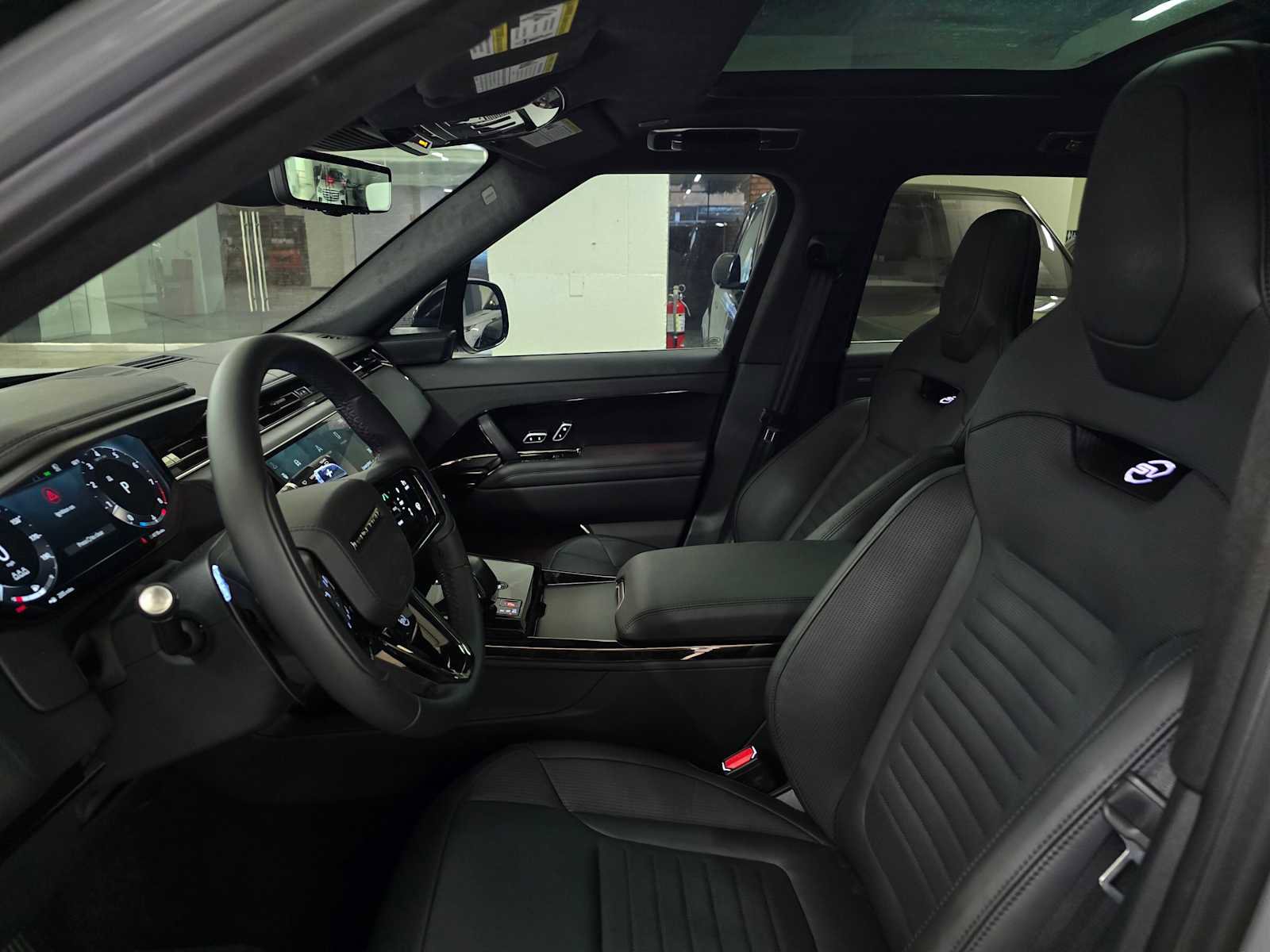 Used 2025 Land Rover Range Rover Sport SV Edition Two image 23