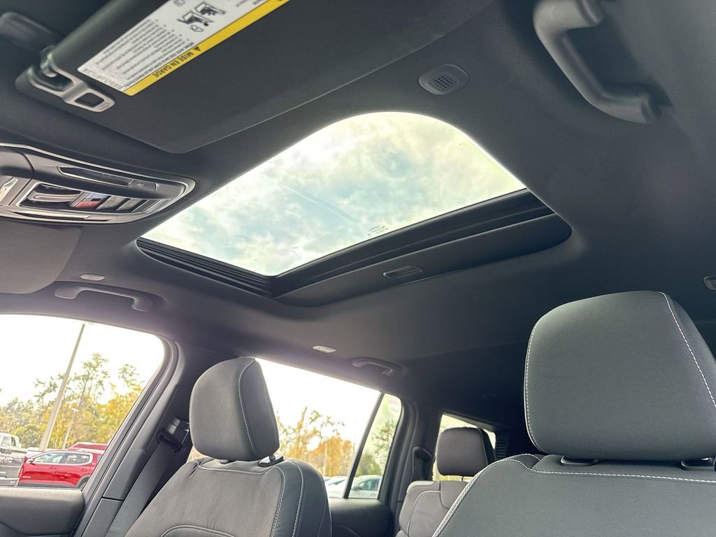 New 2025 Jeep Grand Cherokee L Laredo w/ Luxury Tech Group I image 17