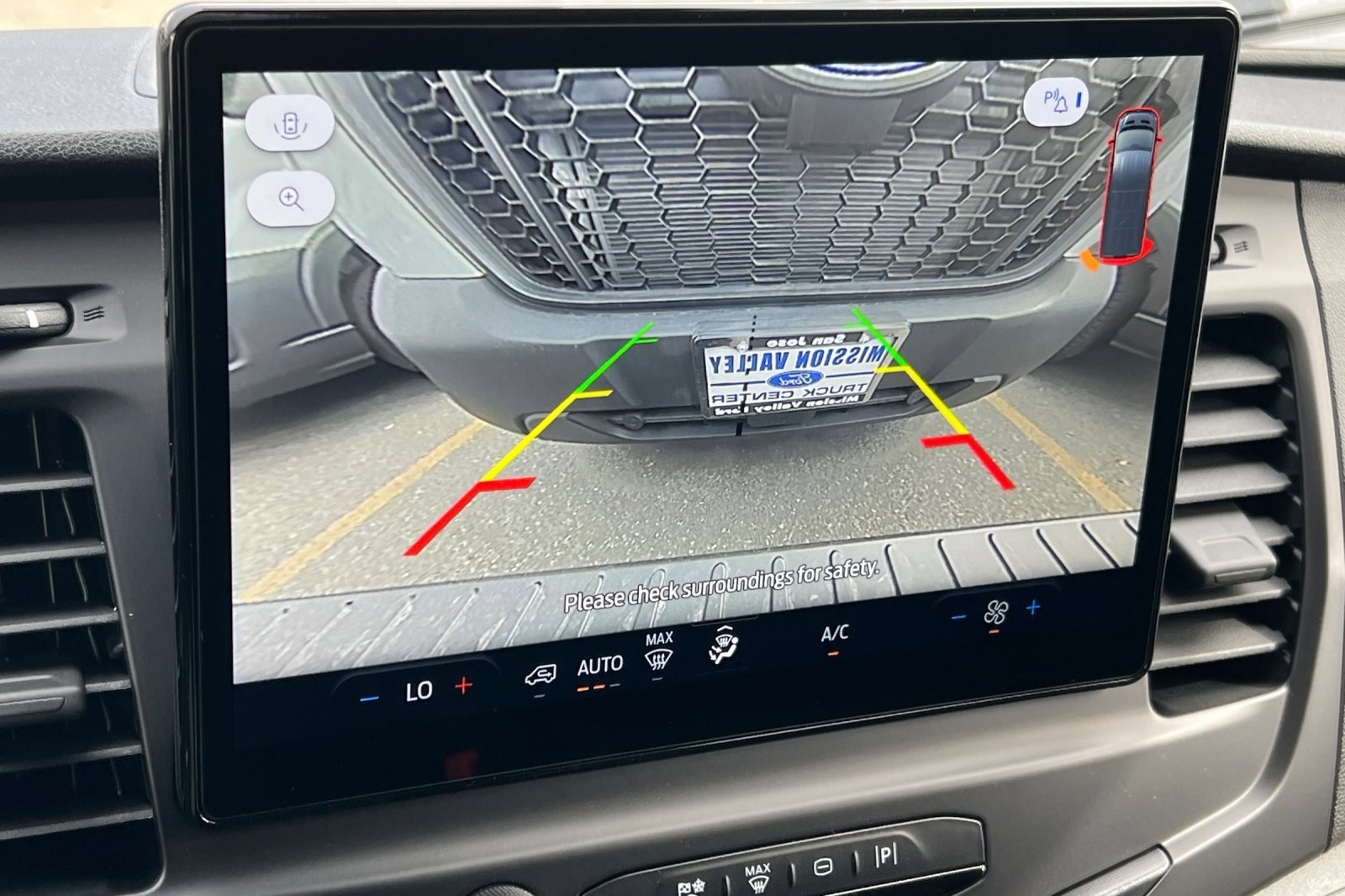New 2026 Ford E-Transit Low Roof w/ Load Area Protection Package image 19