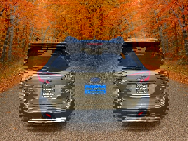 Used 2025 Subaru Outback Limited XT image 5