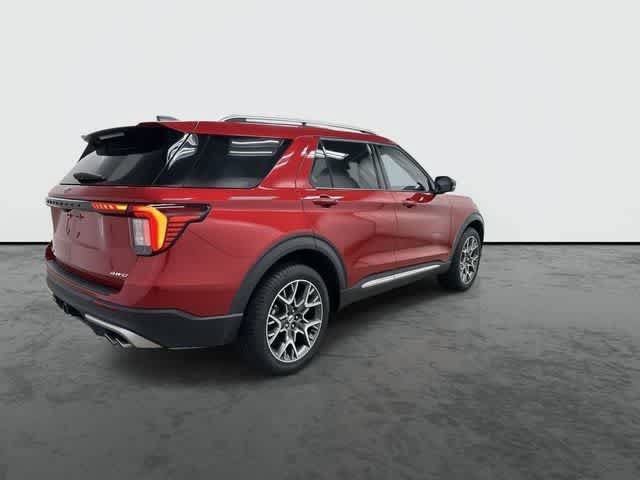 Used 2025 Ford Explorer Platinum w/ Ultimate Package AWD/4WD image 4