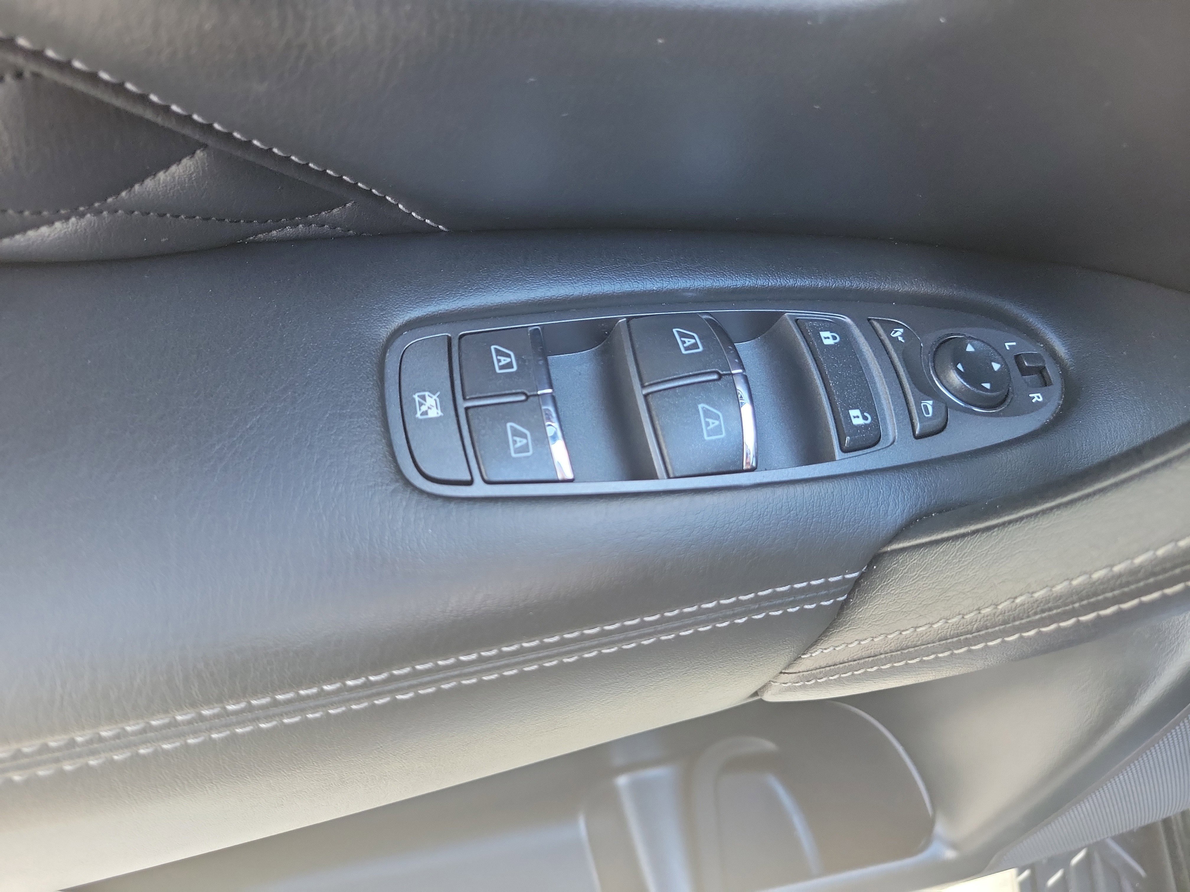 Used 2021 INFINITI QX80 Sensory w/ All-Season Package RWD image 19