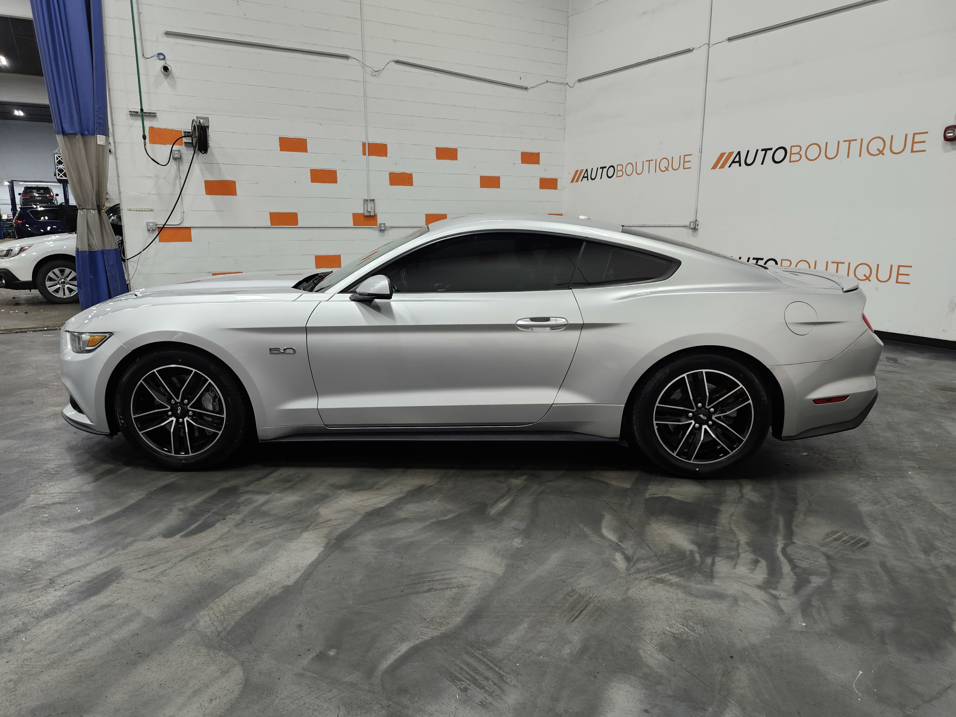Used 2015 Ford Mustang GT Premium image 14