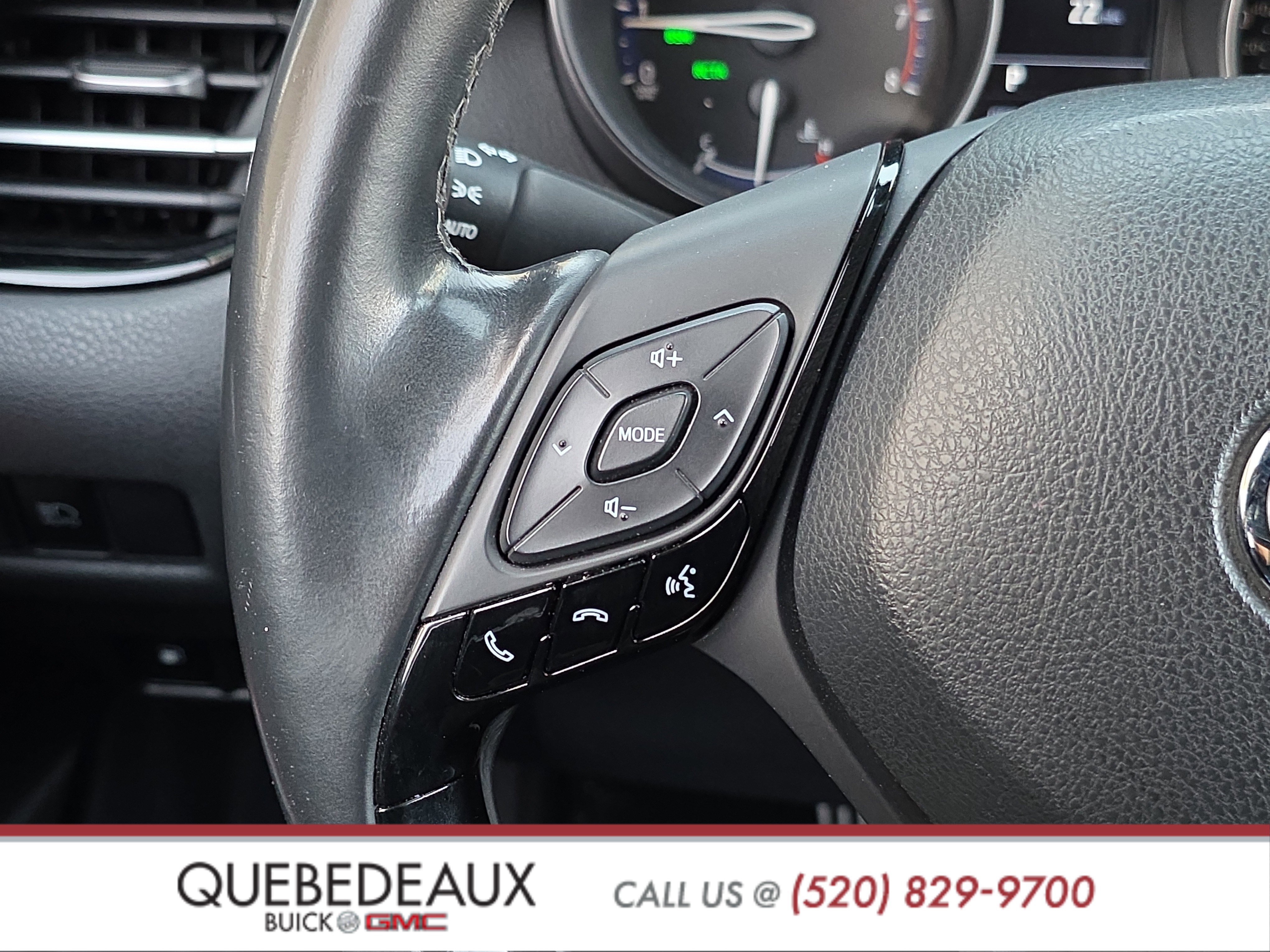 Used 2019 Toyota C-HR XLE FWD image 14