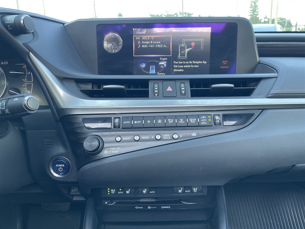 Used 2020 Lexus ES 300h w/ Premium Package FWD image 28