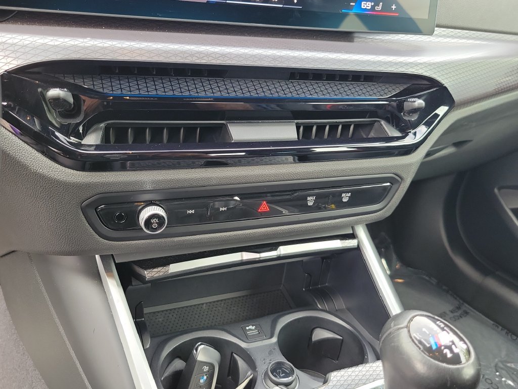 Used 2025 BMW M2 RWD image 29