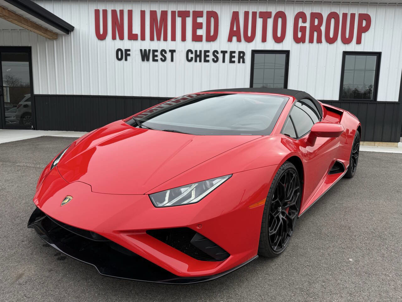 Used 2020 Lamborghini Huracan EVO image 1