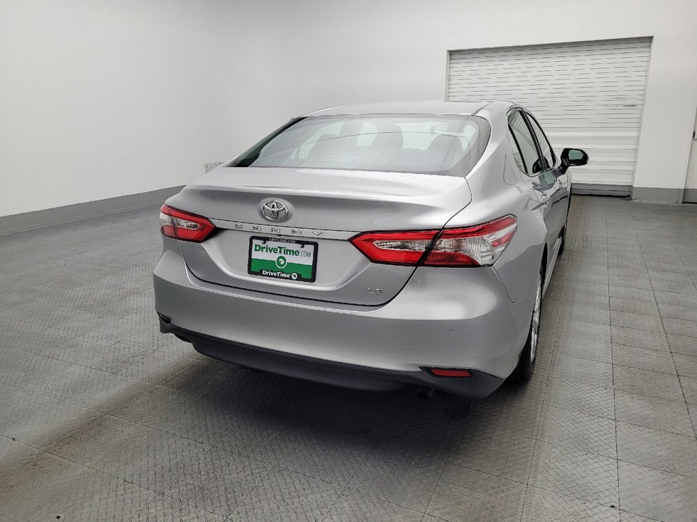 Used 2018 Toyota Camry LE image 7