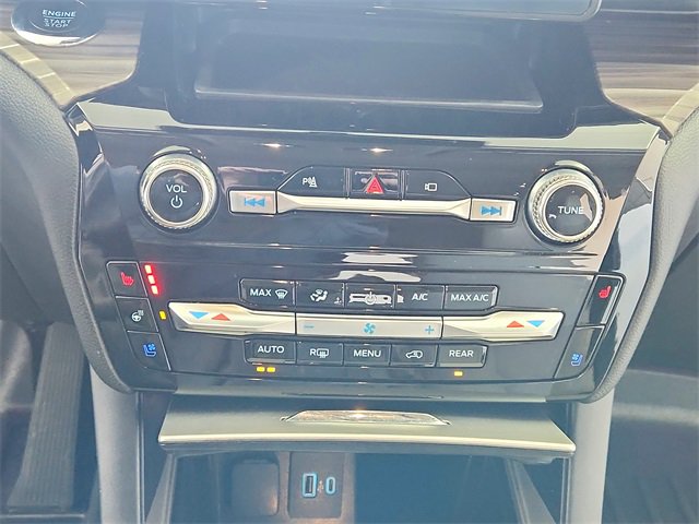 Used 2022 Ford Explorer Limited image 33