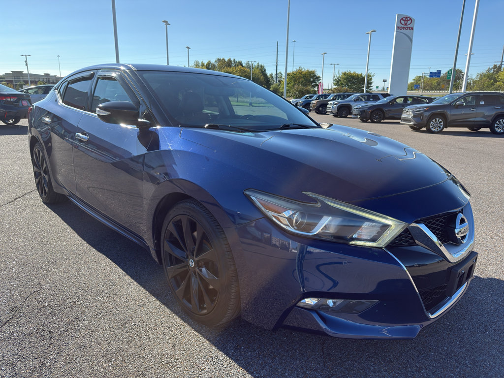 Used 2017 Nissan Maxima SR w/ Midnight Edition image 7
