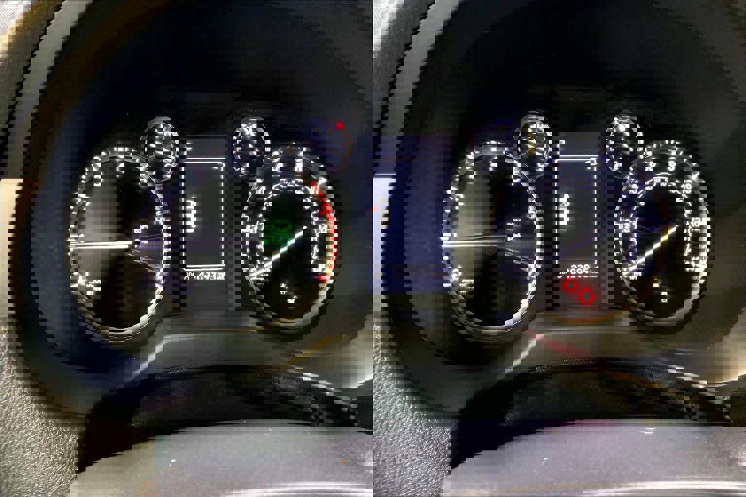 Used 2021 Lexus GX 460 Premium w/ Premium Package image 26