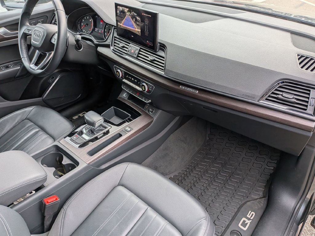 Used 2023 Audi Q5 2.0T Premium w/ Convenience Package AWD/4WD image 35