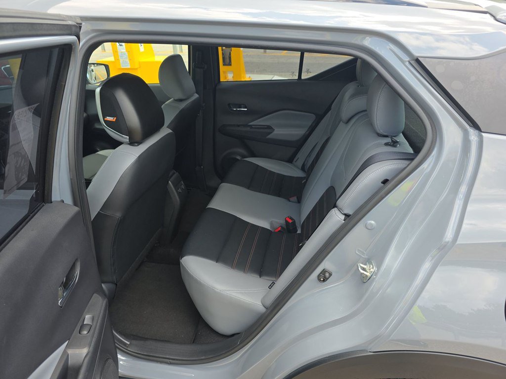 Used 2024 Nissan Kicks SR w/ SR Premium Package FWD image 4