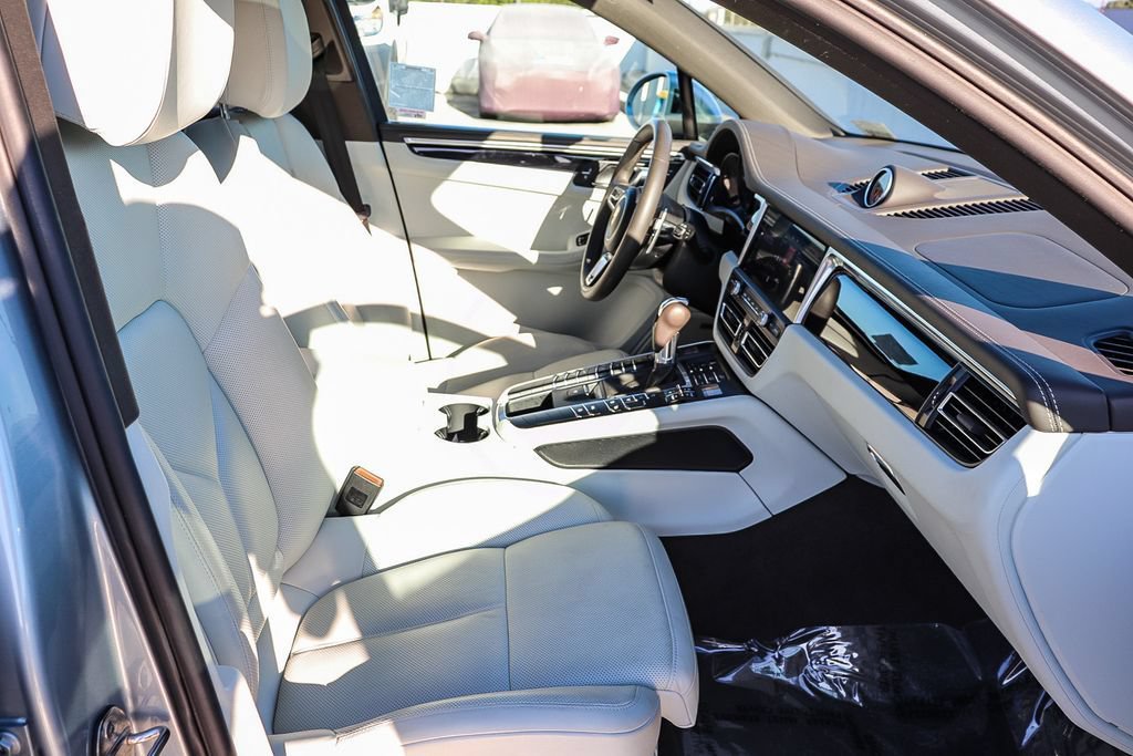 Used 2021 Porsche Macan S AWD/4WD image 21