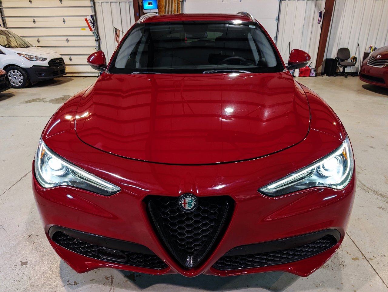 Used 2019 Alfa Romeo Stelvio AWD image 12