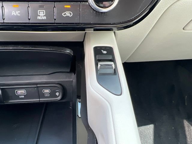 Certified 2024 Kia Telluride S w/ S Sunroof Package FWD image 25