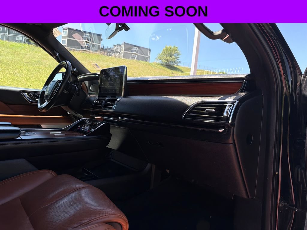 Used 2018 Lincoln Navigator Reserve w/ Technology Package AWD/4WD image 40