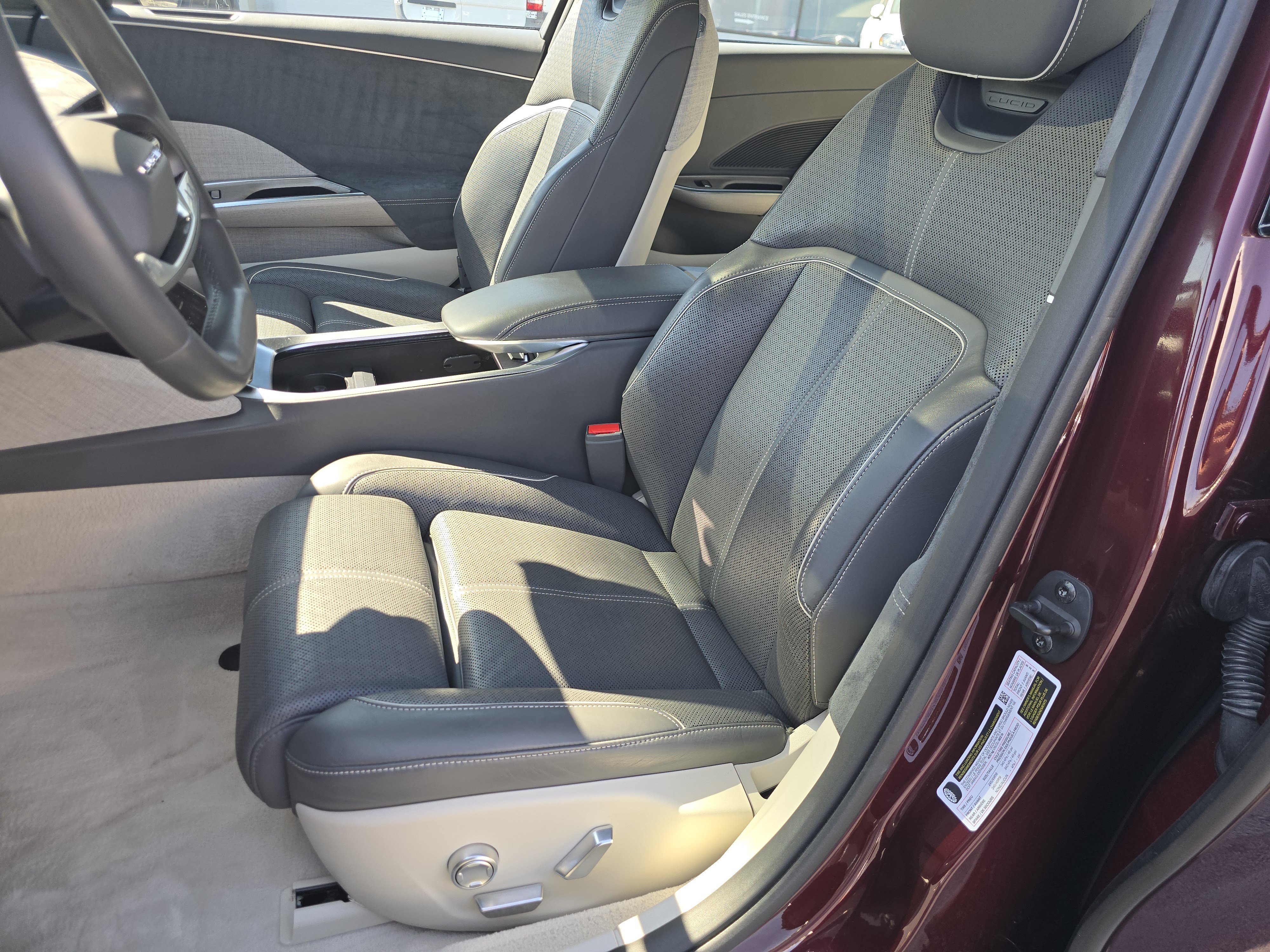 Used 2022 Lucid Air Dream Edition AWD/4WD image 23