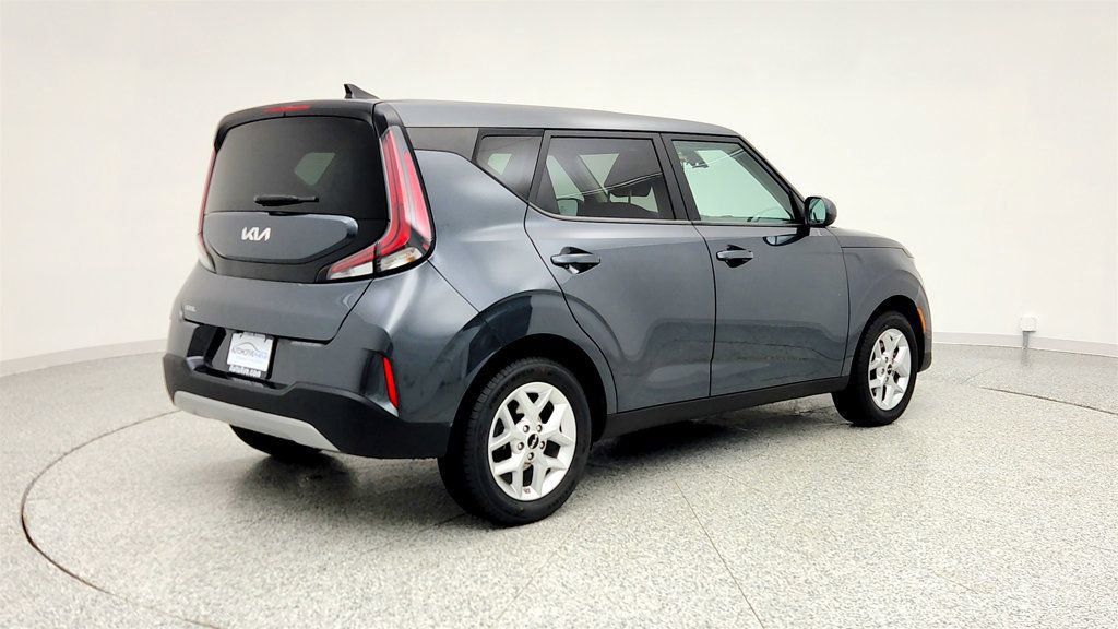 Used 2024 Kia Soul LX w/ Option Group 015 image 5