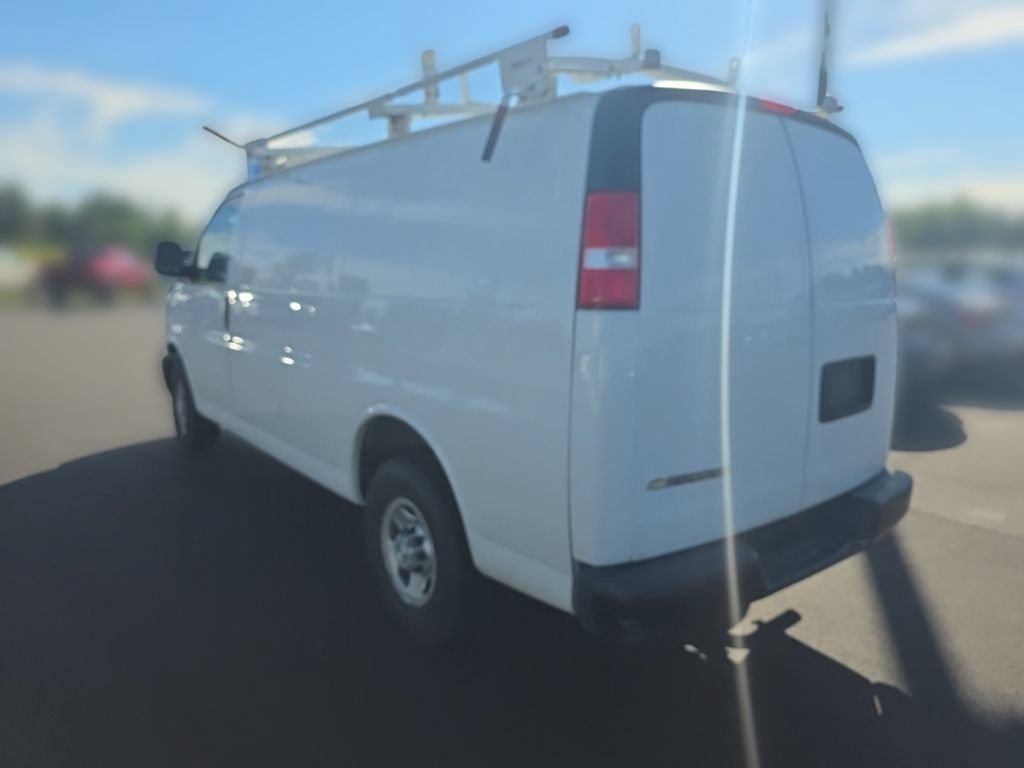 Used 2019 Chevrolet Express 2500 w/ Driver Convenience Package RWD image 6