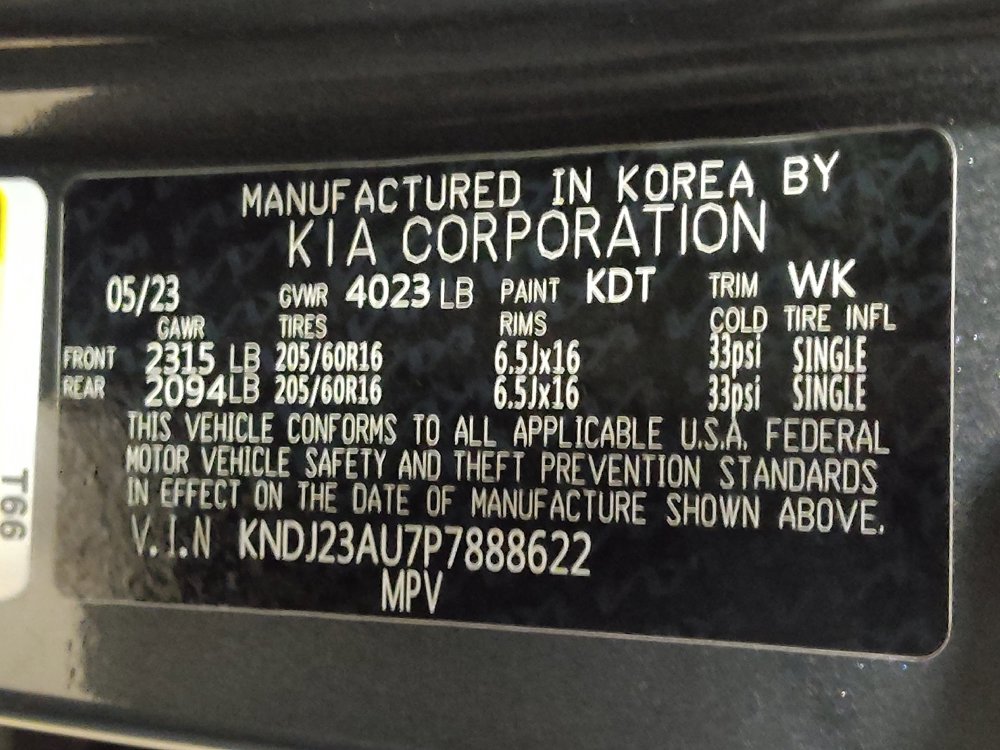 Used 2023 Kia Soul LX w/ LX Technology Package FWD image 33