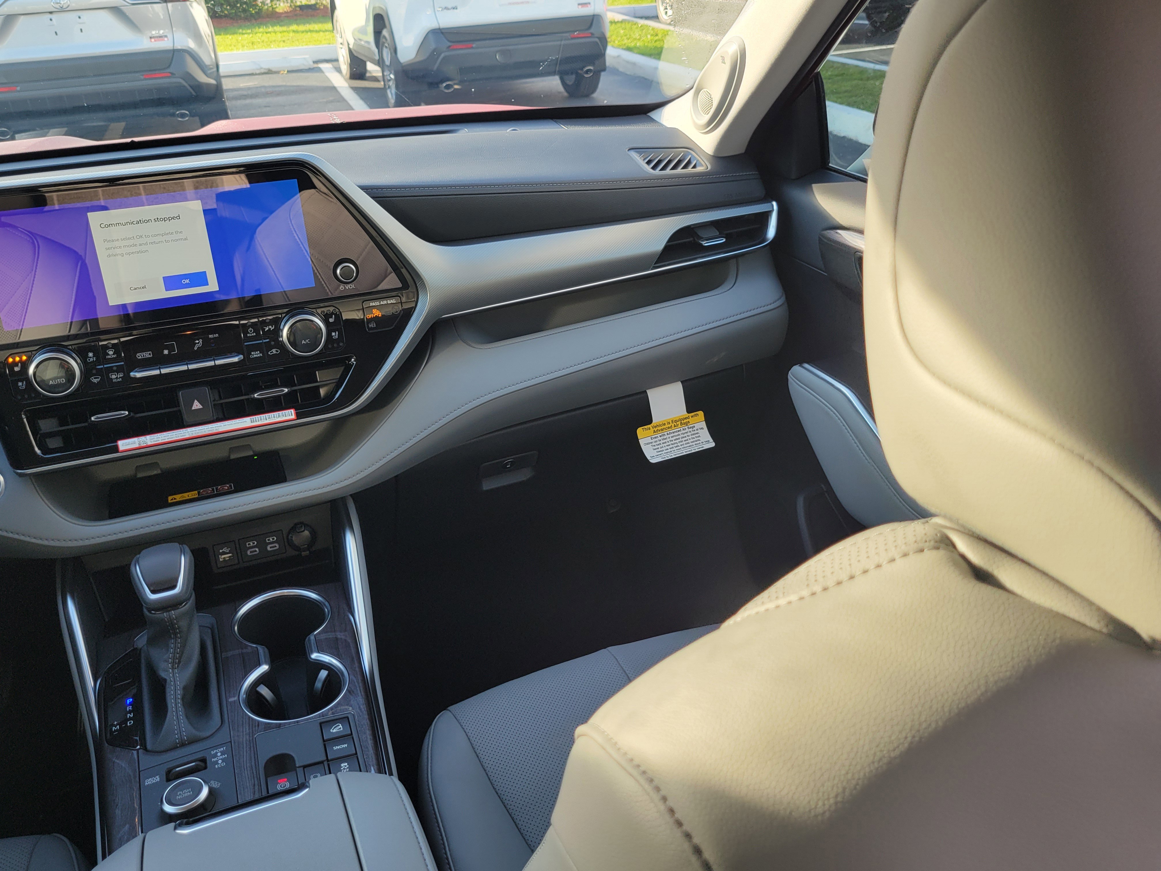 New 2026 Toyota Highlander Platinum AWD/4WD image 18