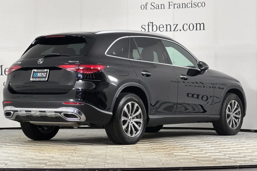 Certified 2026 Mercedes-Benz GLC 300 4MATIC image 5