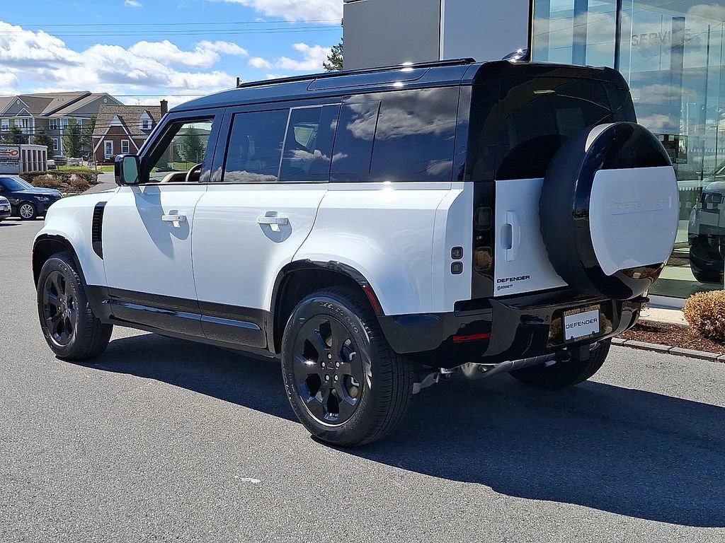 New 2026 Land Rover Defender 110 X-Dynamic SE AWD/4WD image 4
